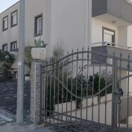 Daire Niko By Guide *