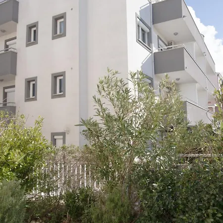 Niko By Guide Apartment Makarska