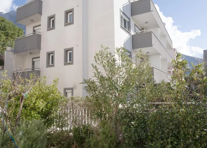 Niko By Guide Apartment Makarska