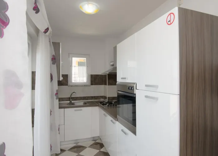 Niko By Guide Apartment *