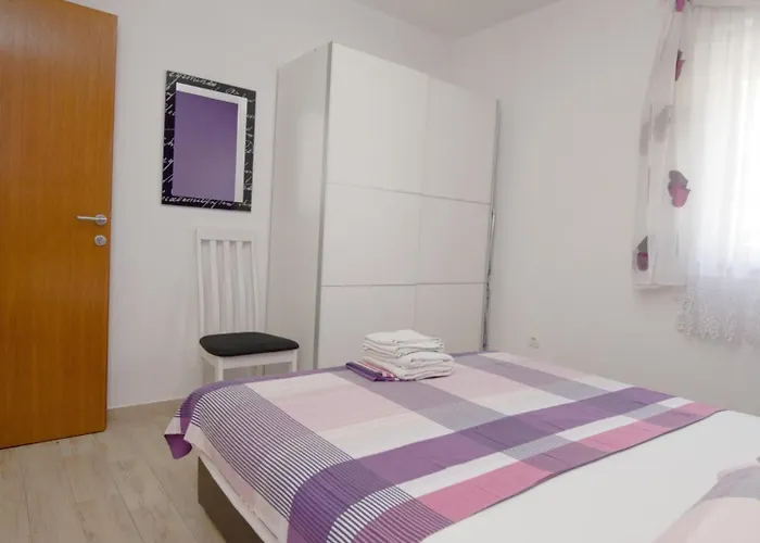 Apartment Niko By Guide *